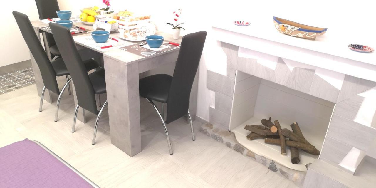 Ferienwohnung A Casa Di Fede Dolceacqua Exterior foto