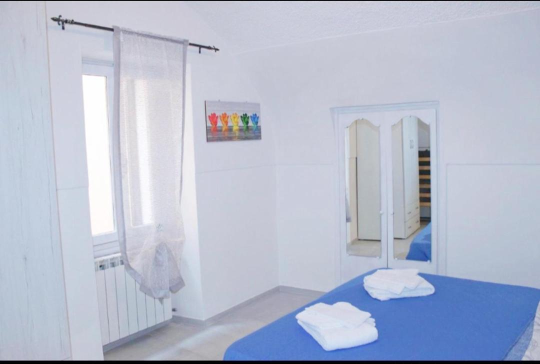Ferienwohnung A Casa Di Fede Dolceacqua Exterior foto