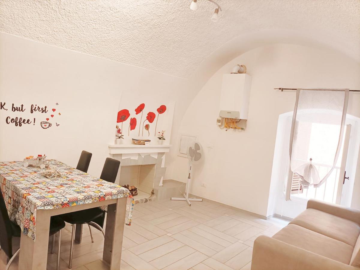 Ferienwohnung A Casa Di Fede Dolceacqua Exterior foto